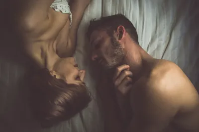 Masturbarea în relație – de ce merită?